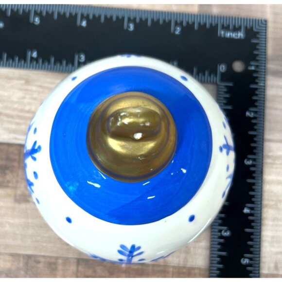 Ceramic Snowflake Ornament Jar With Gold Lid - 4.75" Tall - Picture 4 of 5